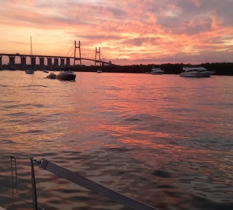 El Paraná a Vela