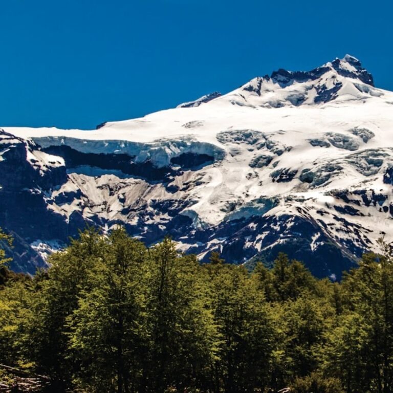 Cerro Tronador y Ventisquero Negro