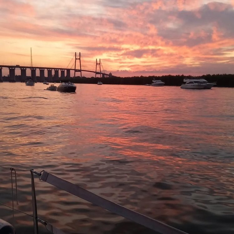 El Paraná a Vela